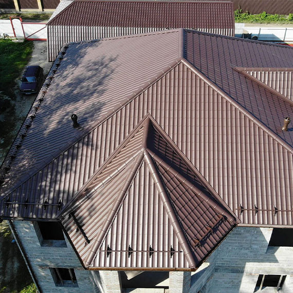 Монтаж сложной крыши и кровли в Севске и Брянской области